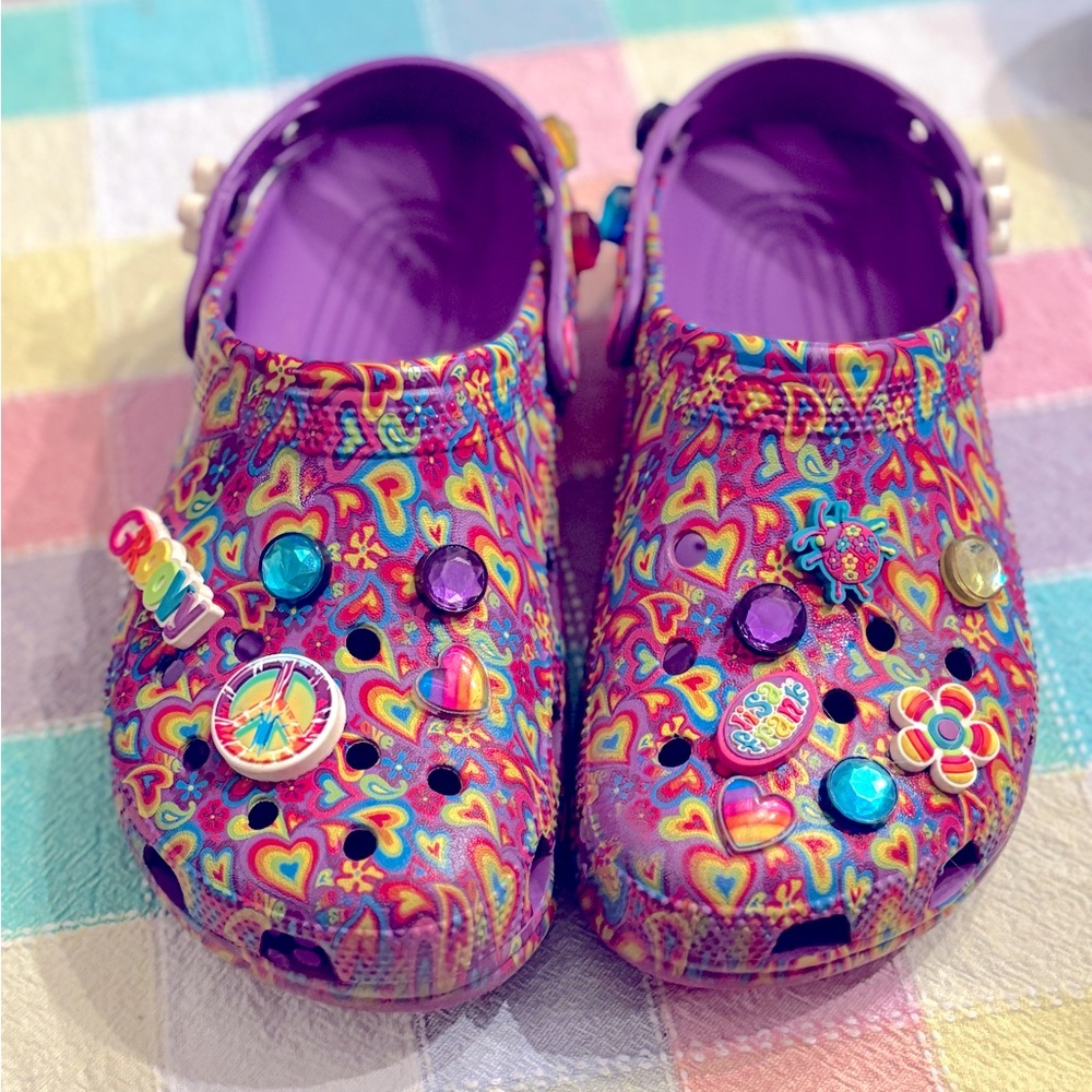 Lisa Frank crocs with charms !